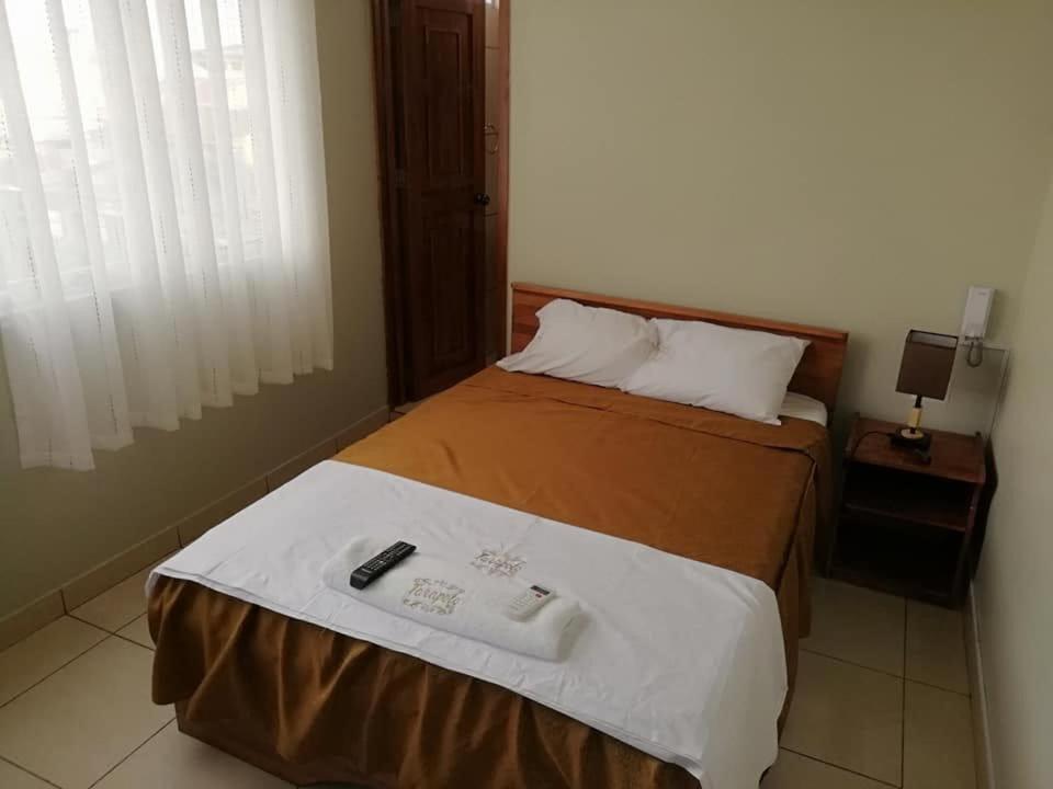 Tarapoto Hostal *** Hotel Iquitos Exterior photo